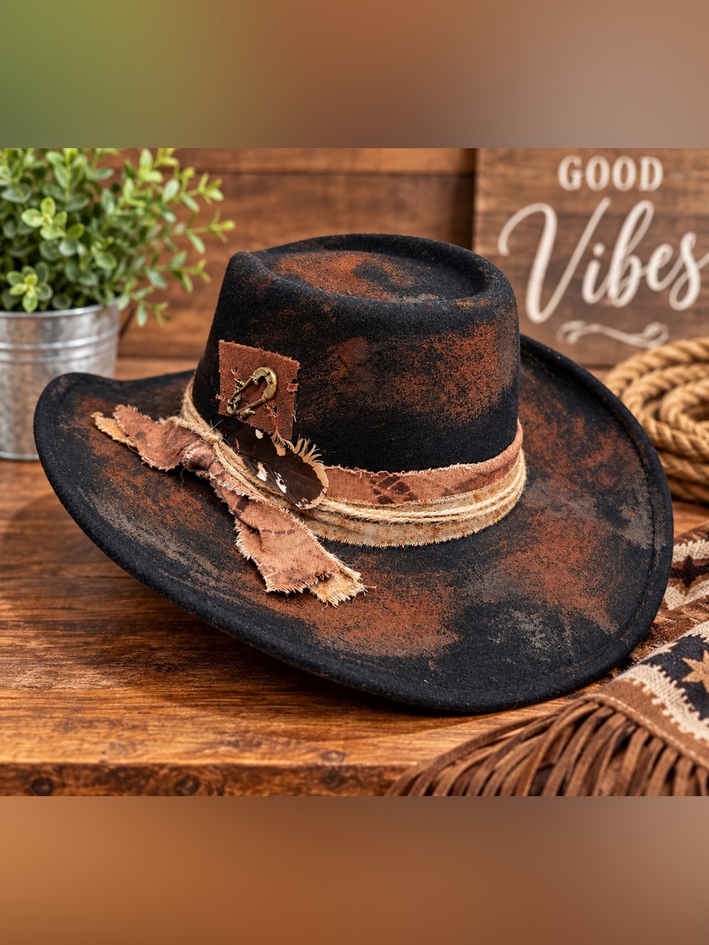 Women Rustic Black & Brown Felt Western Hat